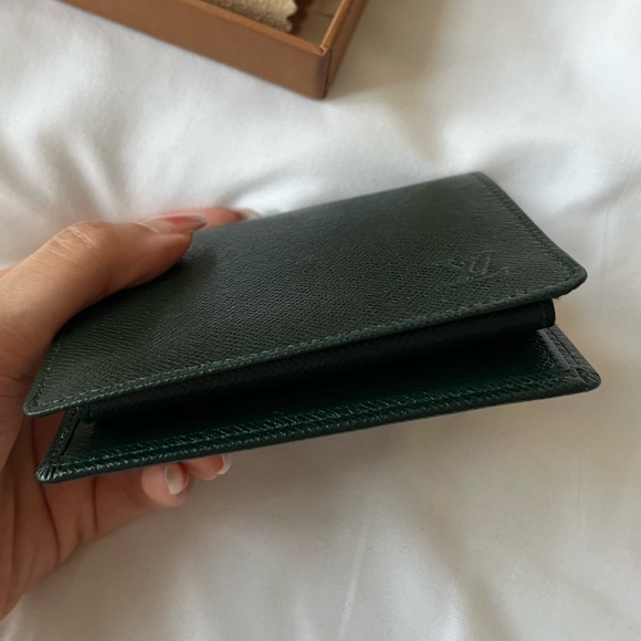 Louis Vuitton Taiga Compact Wallet - Dark Green - Picture 6 of 11